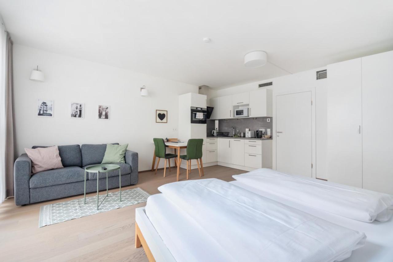 Apartament Quiet And Cozy Next To Mariahilfer Strasse And Naschmarkt With Ac, Minimum 30 Nights Wiedeń