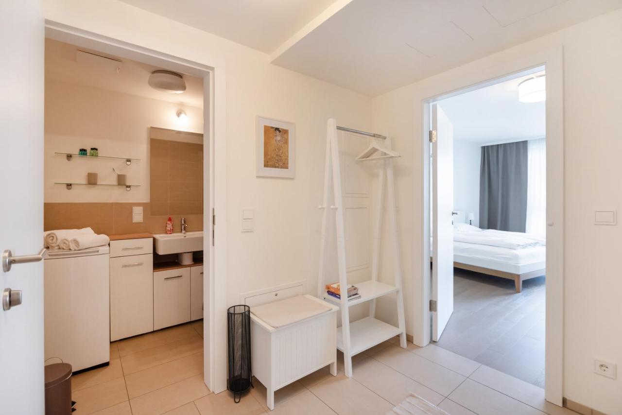 Quiet And Cozy Next To Mariahilfer Strasse And Naschmarkt With Ac, Minimum 30 Nights * Wiedeń