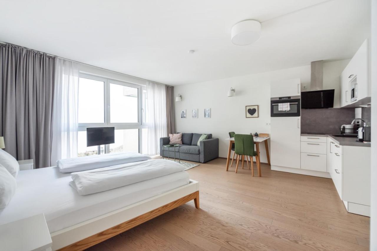 Apartament Quiet And Cozy Next To Mariahilfer Strasse And Naschmarkt With Ac, Minimum 30 Nights