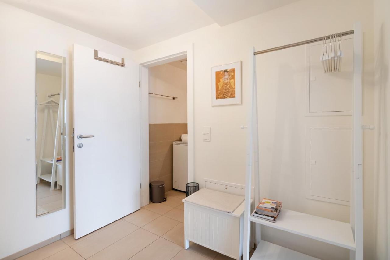 Apartament Quiet And Cozy Next To Mariahilfer Strasse And Naschmarkt With Ac, Minimum 30 Nights