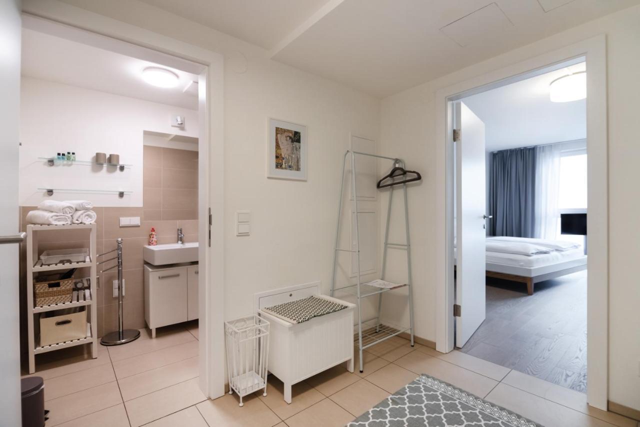 Apartament Quiet And Cozy Next To Mariahilfer Strasse And Naschmarkt With Ac, Minimum 30 Nights