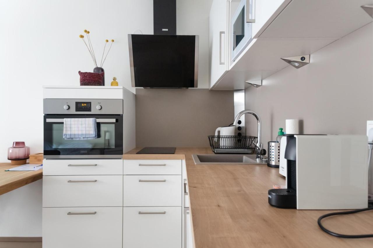 Quiet And Cozy Next To Mariahilfer Strasse And Naschmarkt With Ac, Minimum 30 Nights Apartament *